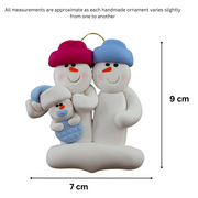 Family ornament with 2 large and 1 infant snowman in blue, graphed to show size (7x9cm).